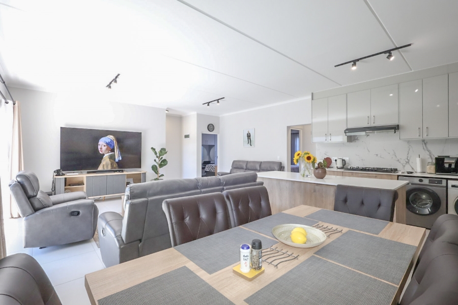 3 Bedroom Property for Sale in Sandown Western Cape